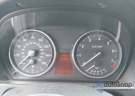 2013 BMW X1 Sdrive28I из США, поврежденный, VIN WBAVM1C59DVW44965